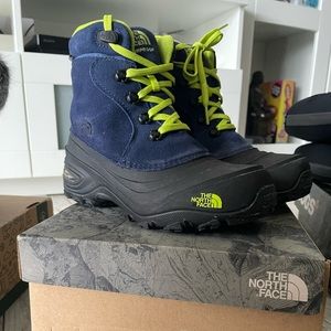 The north face snow boots waterproof